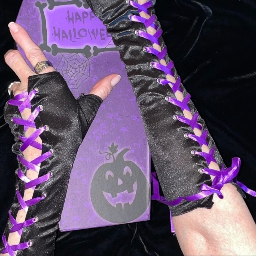 {NWT} Fingerless Goth Black Satin Corset Gloves w/thumb sheaths